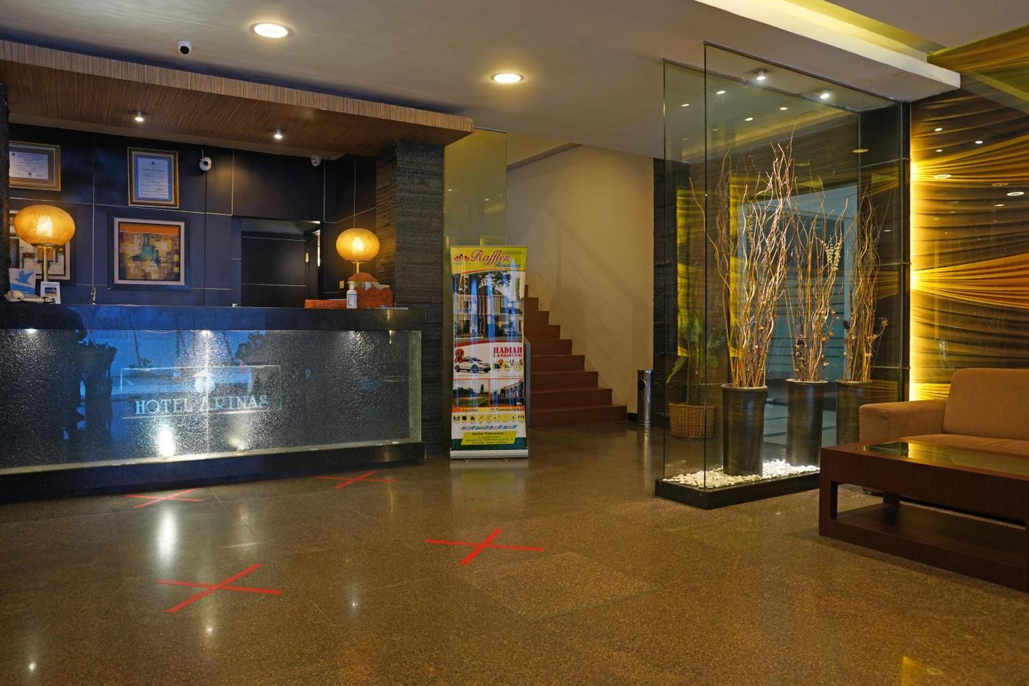Arinas Hotel Бандар Лампунг Екстериор снимка